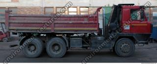 Photo References of Dumptruck
